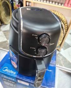 Friteuse sans l'huile Midea 4 litres 1500 w